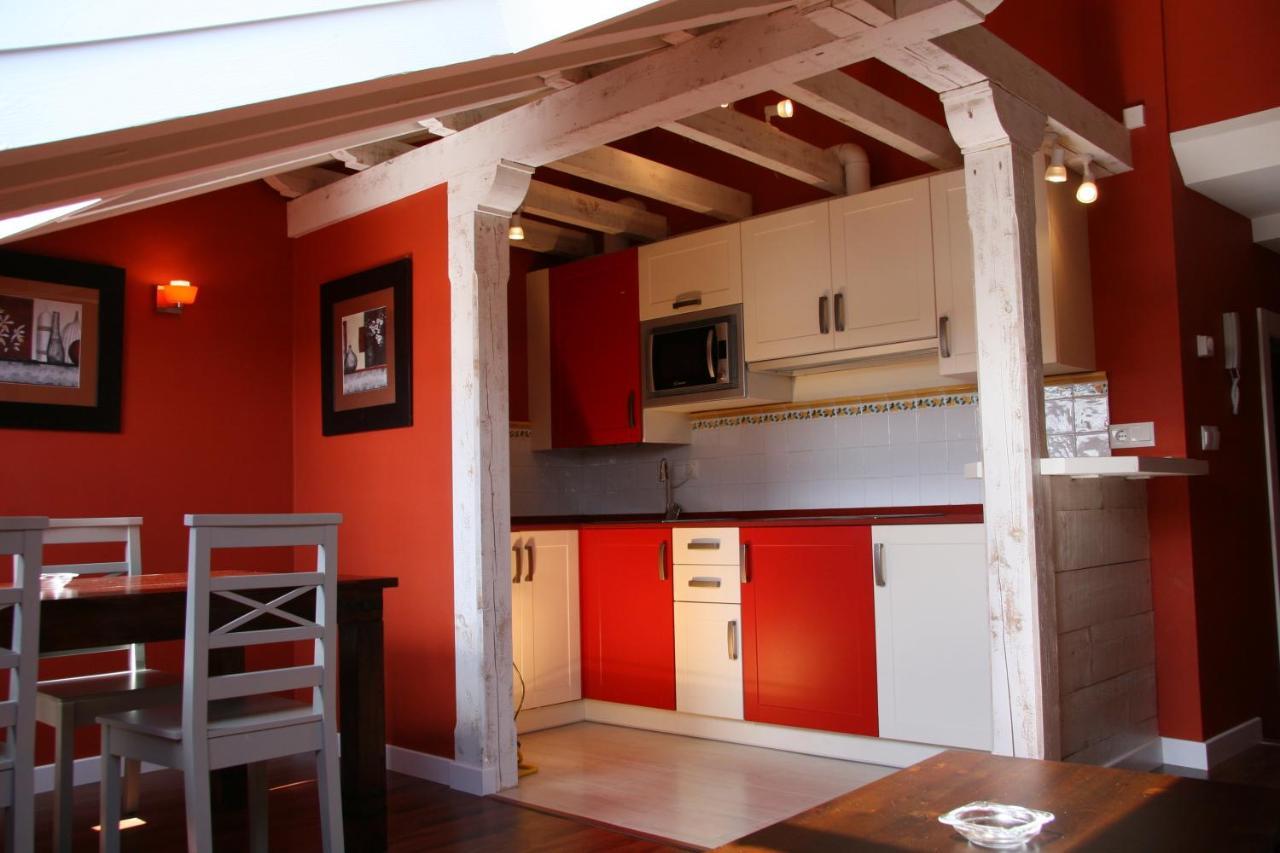 Apartamentos Rincon Del Puerto San Vicente De La Barquera Kamer foto